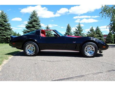 The base price of the 1976 Chevrolet Corvette Coupe without any optional equipment. . 1979 corvette blue book value